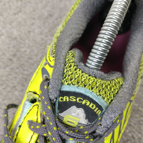 Brooks Cascadia 6 Womens Size 7.5 Trail Running Shoes Yellow Gray Low Top - Picture 4 of 9